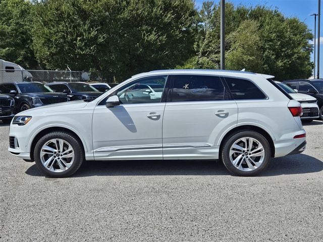 2022 Audi Q7 Premium Plus