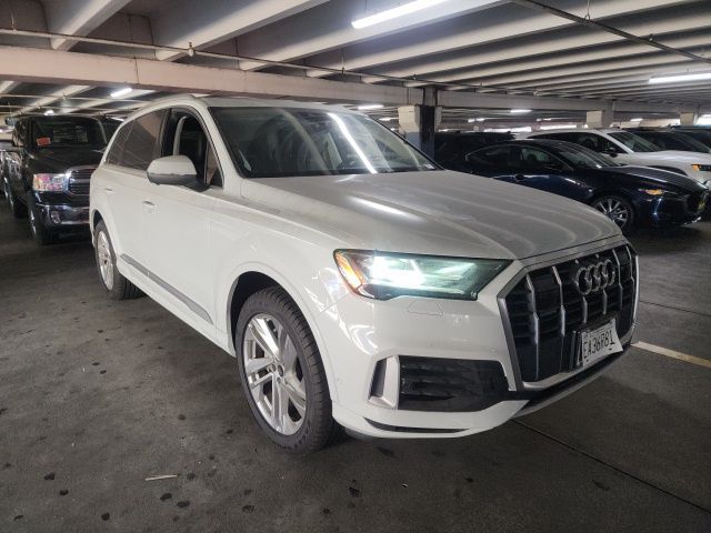2022 Audi Q7 Premium Plus