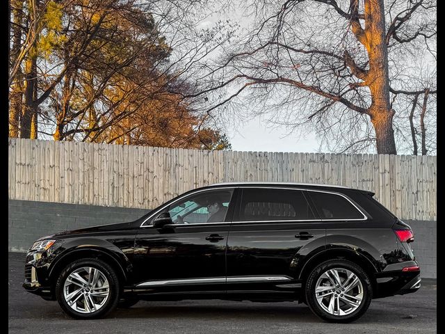 2022 Audi Q7 Premium Plus