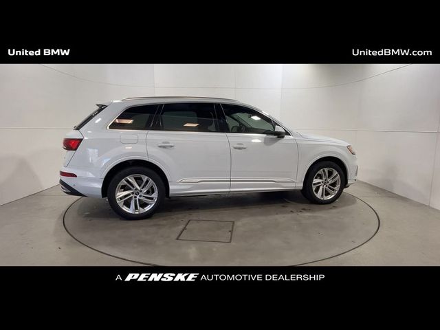 2022 Audi Q7 Premium Plus