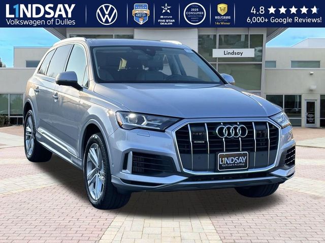 2022 Audi Q7 Premium Plus