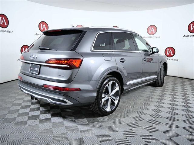 2022 Audi Q7 Premium Plus