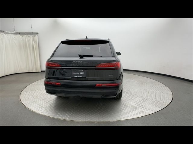 2022 Audi Q7 Premium Plus