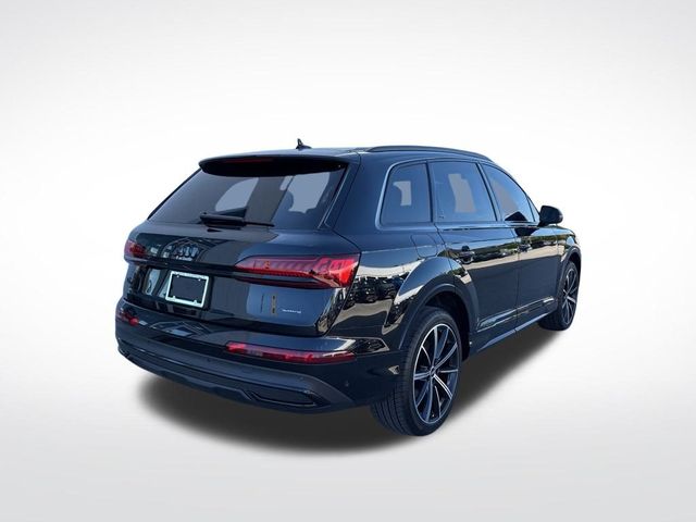 2022 Audi Q7 Premium Plus