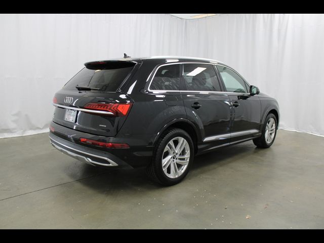 2022 Audi Q7 Premium Plus