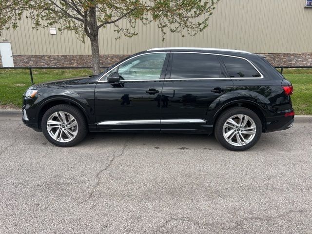 2022 Audi Q7 Premium Plus