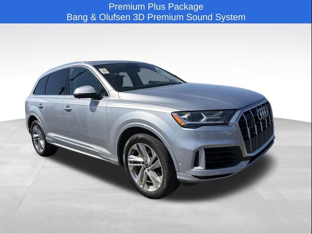 2022 Audi Q7 Premium Plus