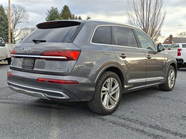 2022 Audi Q7 Premium Plus