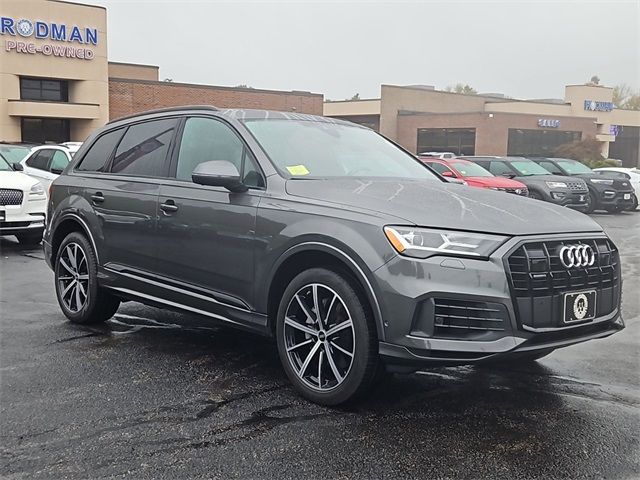 2022 Audi Q7 Premium Plus