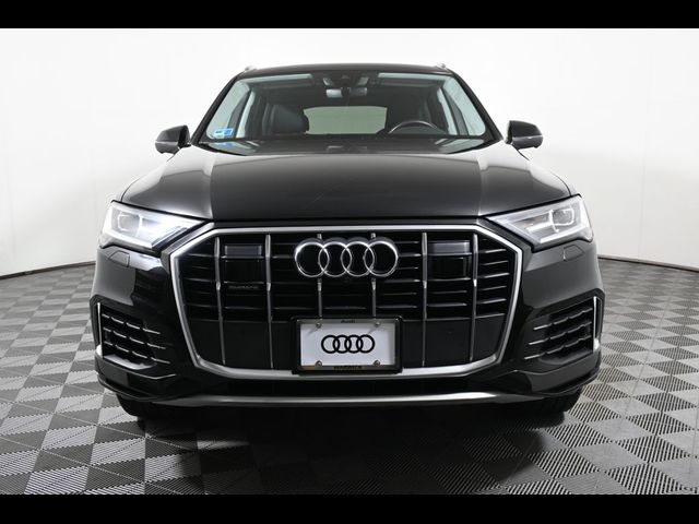 2022 Audi Q7 Premium Plus