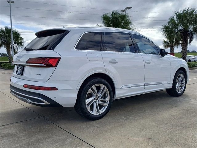 2022 Audi Q7 Premium Plus