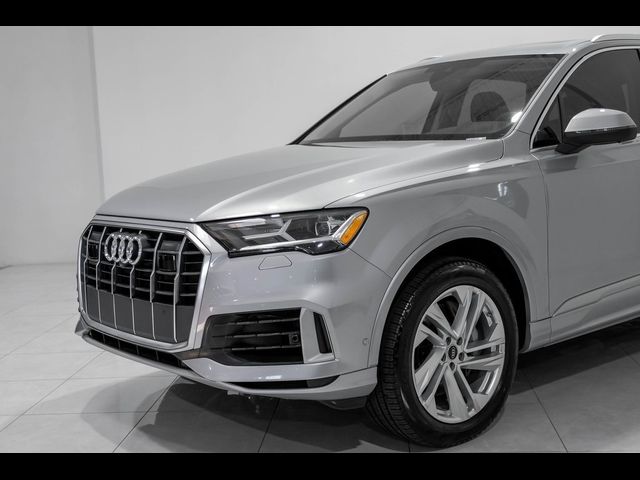 2022 Audi Q7 Premium Plus