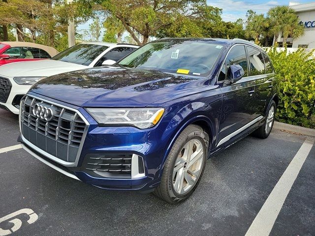 2022 Audi Q7 Premium Plus