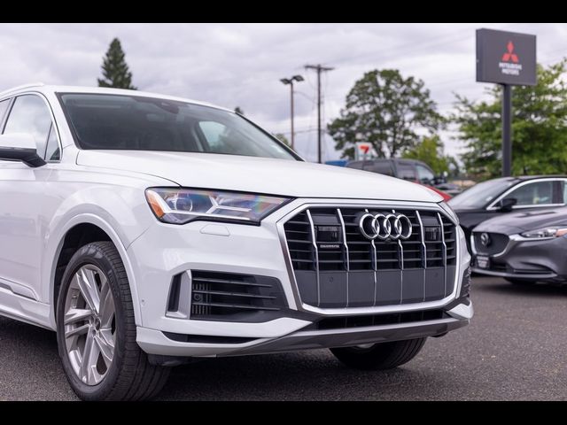 2022 Audi Q7 Premium Plus