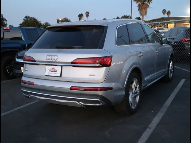 2022 Audi Q7 Premium Plus