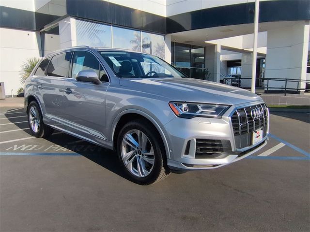 2022 Audi Q7 Premium Plus