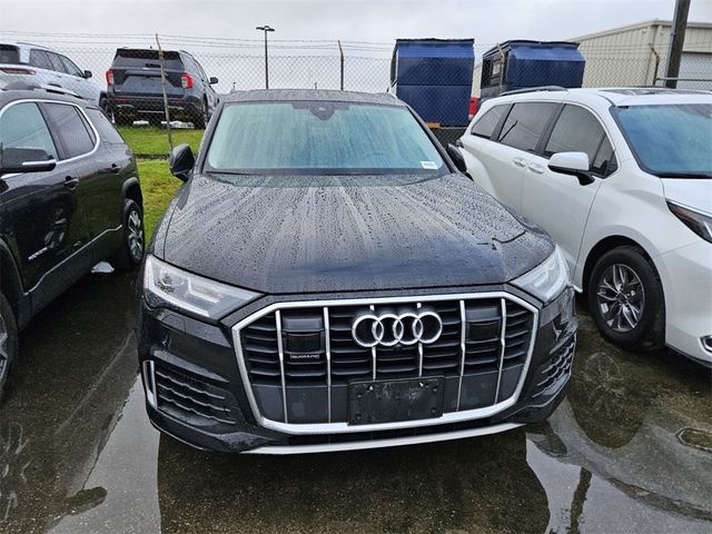 2022 Audi Q7 Premium Plus