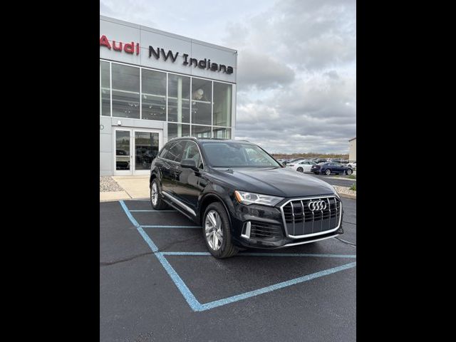 2022 Audi Q7 Premium Plus