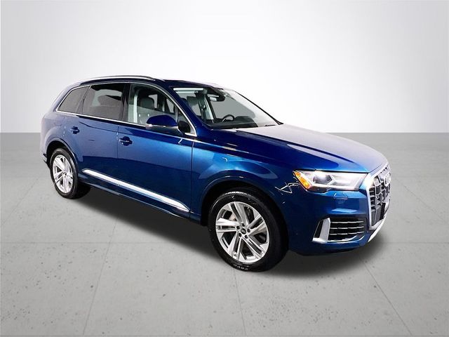 2022 Audi Q7 Premium Plus