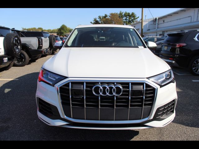 2022 Audi Q7 Premium Plus