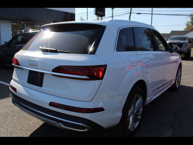 2022 Audi Q7 Premium Plus