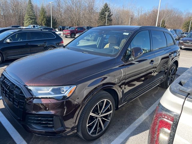 2022 Audi Q7 Premium Plus