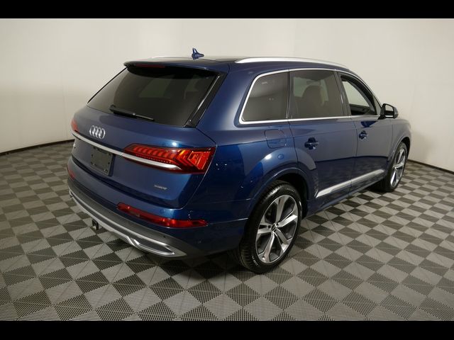 2022 Audi Q7 Premium Plus