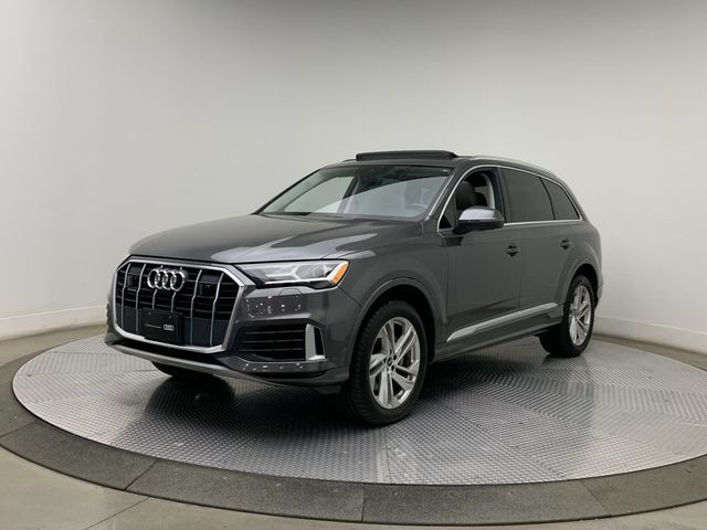 2022 Audi Q7 Premium Plus