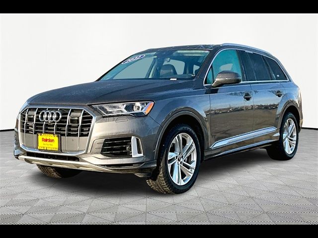 2022 Audi Q7 Premium Plus