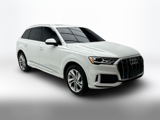 2022 Audi Q7 Premium Plus