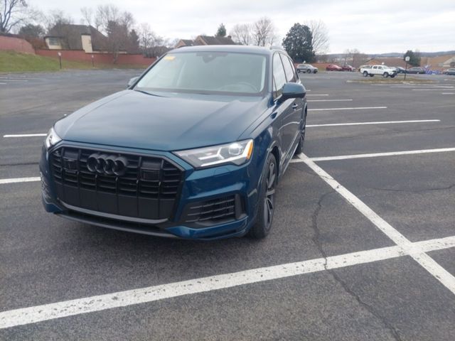 2022 Audi Q7 Prestige