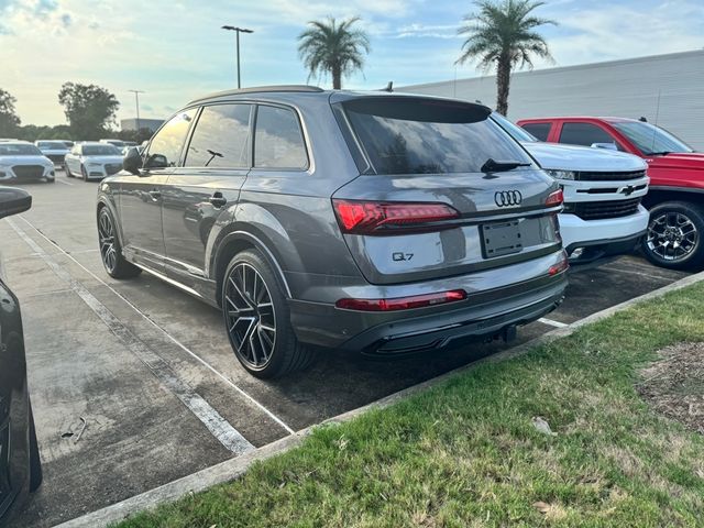 2022 Audi Q7 Prestige