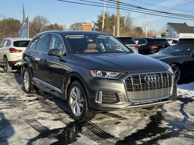 2022 Audi Q7 Premium