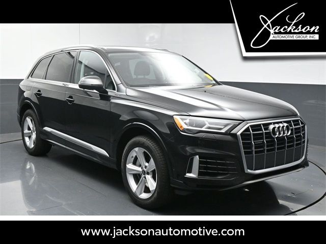 2022 Audi Q7 Premium