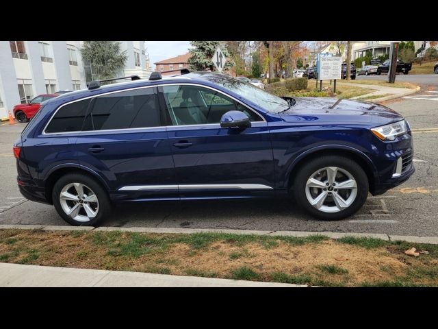 2022 Audi Q7 Premium