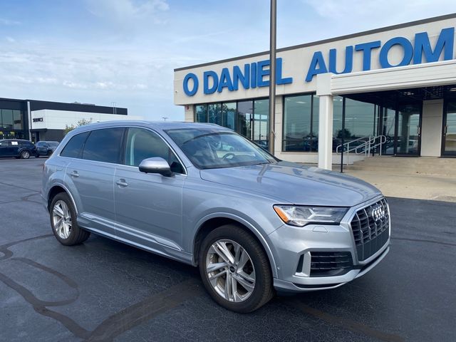 2022 Audi Q7 Premium