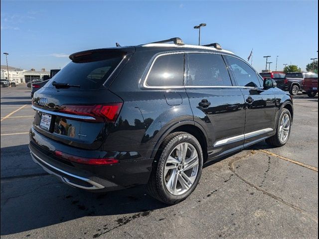 2022 Audi Q7 Premium