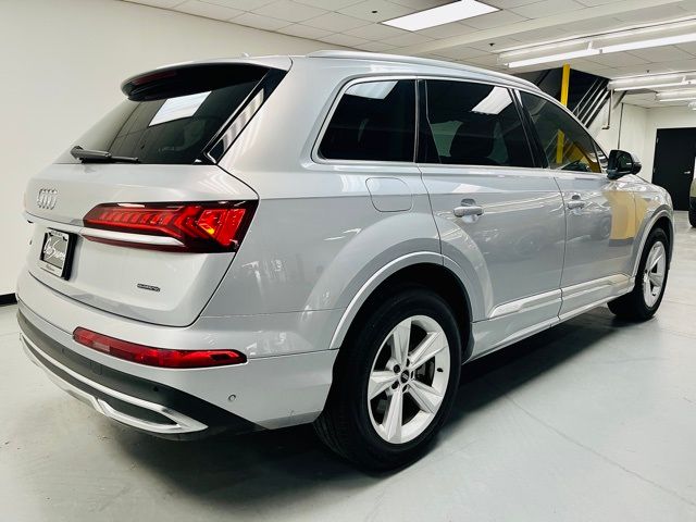 2022 Audi Q7 Premium Plus