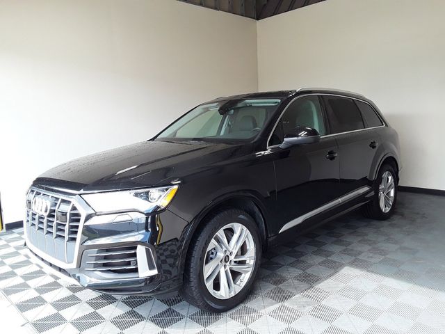 2022 Audi Q7 Premium Plus