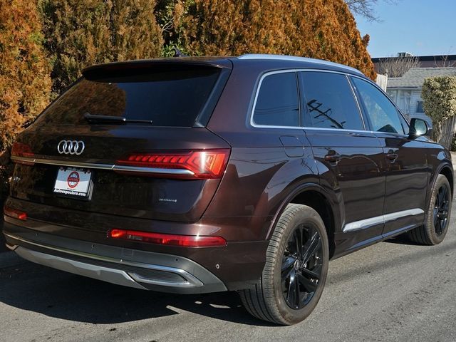 2022 Audi Q7 Premium Plus