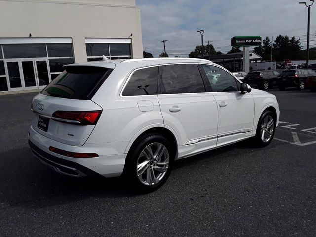 2022 Audi Q7 Premium Plus