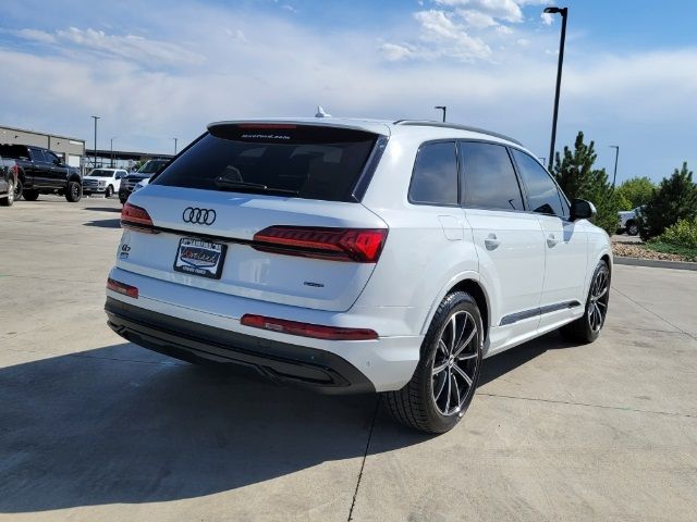 2022 Audi Q7 Prestige