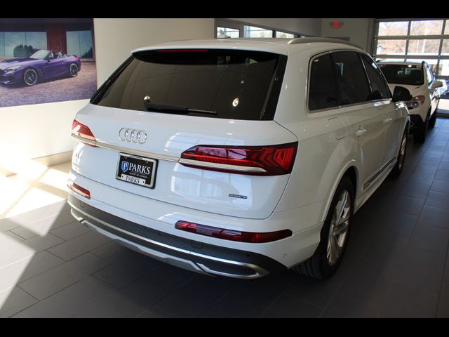 2022 Audi Q7 Prestige