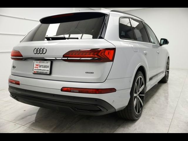 2022 Audi Q7 Prestige