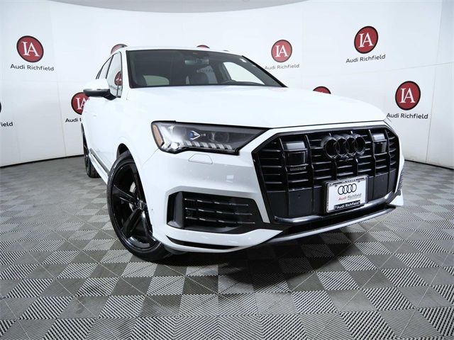 2022 Audi Q7 Prestige