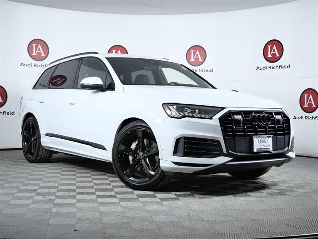 2022 Audi Q7 Prestige