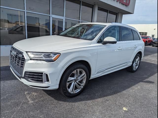 2022 Audi Q7 Premium Plus