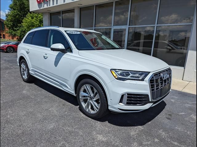 2022 Audi Q7 Premium Plus