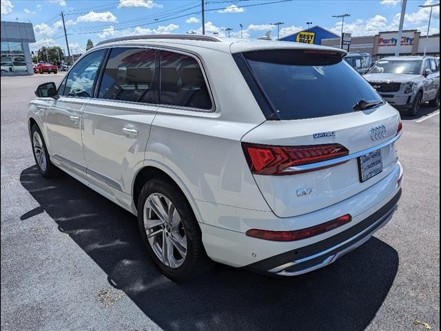 2022 Audi Q7 Premium Plus