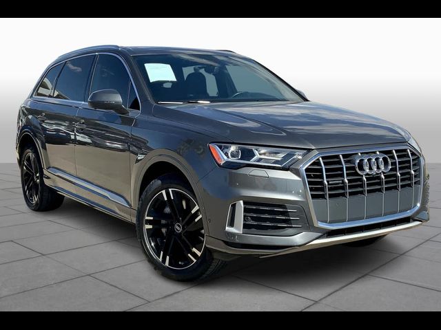 2022 Audi Q7 Premium